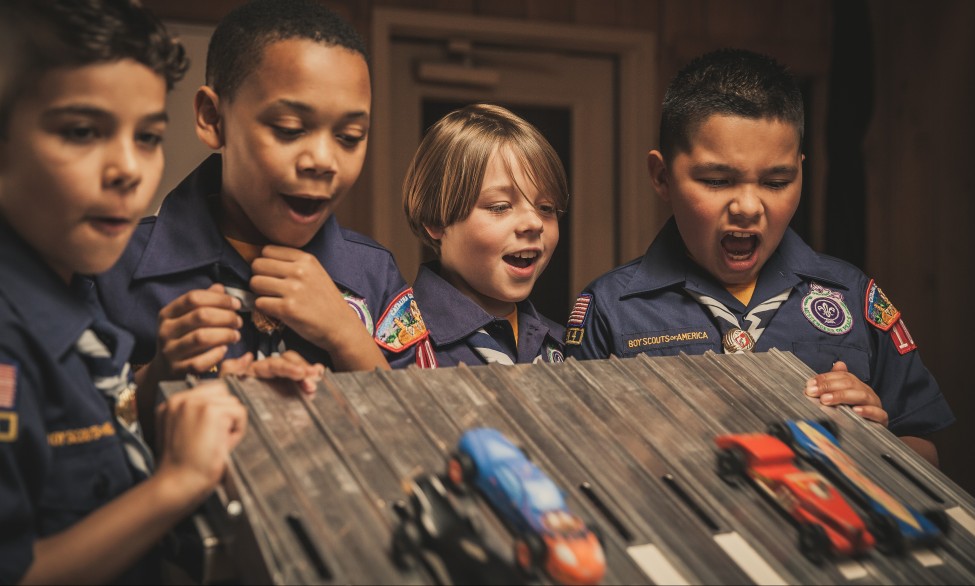 Pinewood Derby Has Scouts and Dads Alike Hooked